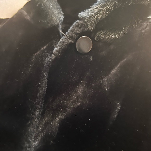 Elegant Black Hooded Women's Coat - Picture 7 of 16